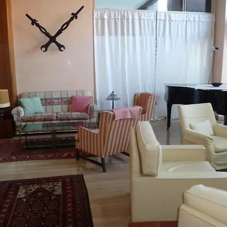 فندق أستوريا غالاراته